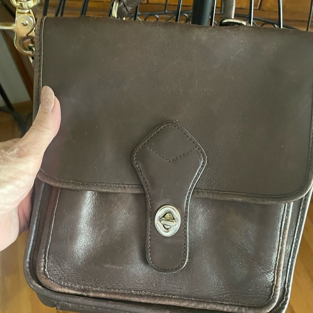 Vintage Georgetown leather messengers bag